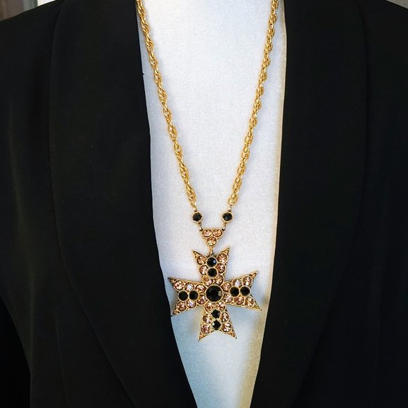 Vintage Lisner Black & Topaz Rhinestone Maltese Cross Necklace and Earring Set - Picture 3 of 7